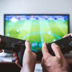 Comment réduire la nuisance sonore de nos équipements ? nuisances-sonores-home-cinema