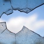 Comment remplacer une vitre cassée ? Comment remplacer une vitre cassée