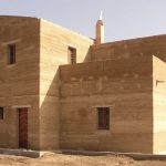 Le Pisé est-il une solution d’isolation efficace et durable ? maison-pisé