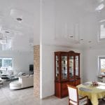 Tout savoir sur le plafond tendu : utilité, application, prix, pose plafond tendu