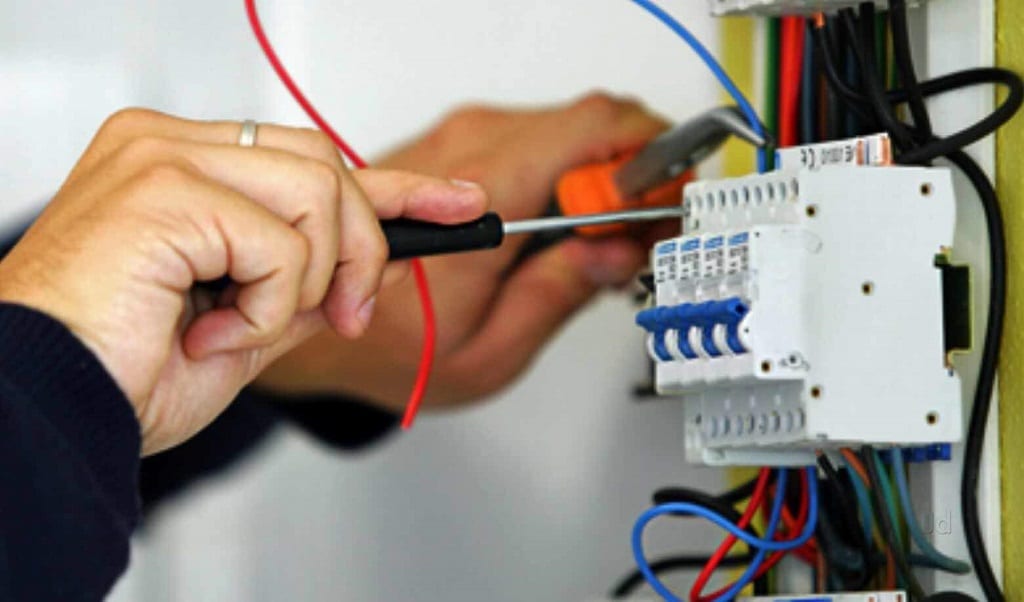 artisan electricien