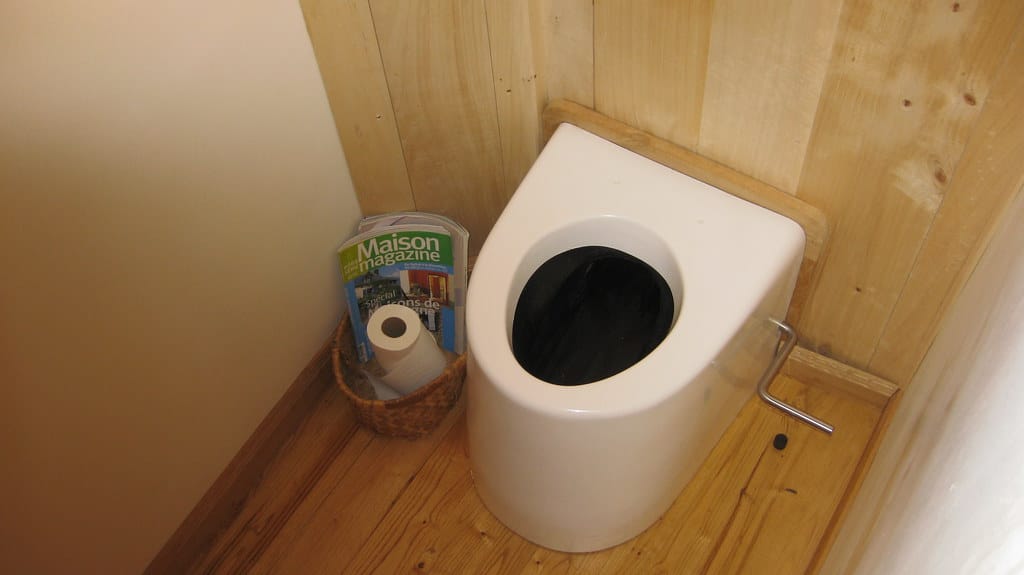 installation toilettes sèches