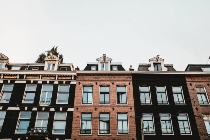 Comment régler les différends entre propriétaires d'un même immeuble ?
