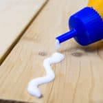 Comment enlever de la colle sur du bois? enlever de la colle sur du bois