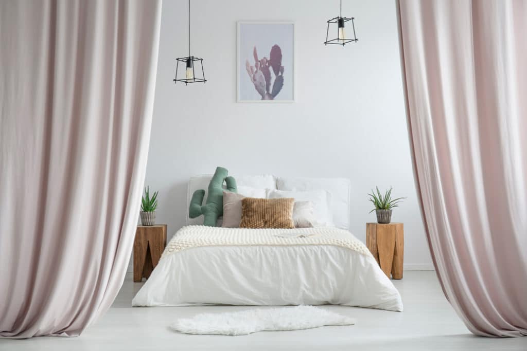 Rideau de porte : avantages et utilisations - Blog Habitat Durable