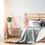 Comment fabriquer une tête de lit en palette? Comment fabriquer une tête de lit en palette
