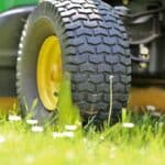 Comment changer un pneu de tracteur tondeuse soi-même ? changer tracteur tondeuse pneu