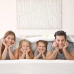 Enfant, parents, adolescent… Quelle couette pour quel membre de la famille ? couette famille