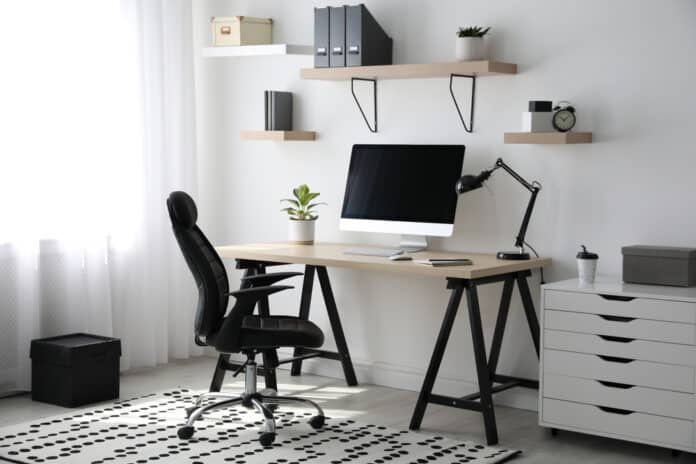 Comment bien aménager un petit bureau confortable
