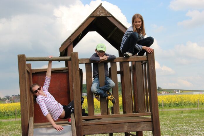Cabane de jardin pour enfants nos conseils pour la choisir