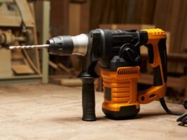 Bricolage : 3 travaux à faire avec une visseuse à percussion visseuse à percussion