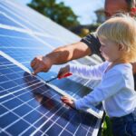 Économies et autosuffisance avec des panneaux solaires : exemple concret pour une maison de 100 m² Économies et autosuffisance avec des panneaux solaires
