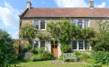 Rénovation : maison ancienne, ces travaux invisibles qui évitent une décote de plusieurs dizaines de milliers d’euros Maison ancienne : ces travaux invisibles qui évitent une décote de plusieurs dizaines de milliers d’euros