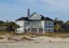 Maison au bord de mer : les matériaux qui résistent Maison au bord de mer : les matériaux qui résistent